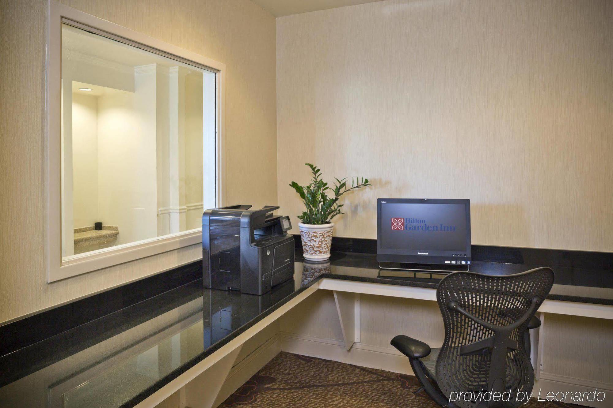 Hilton Garden Inn White Marsh Esterno foto