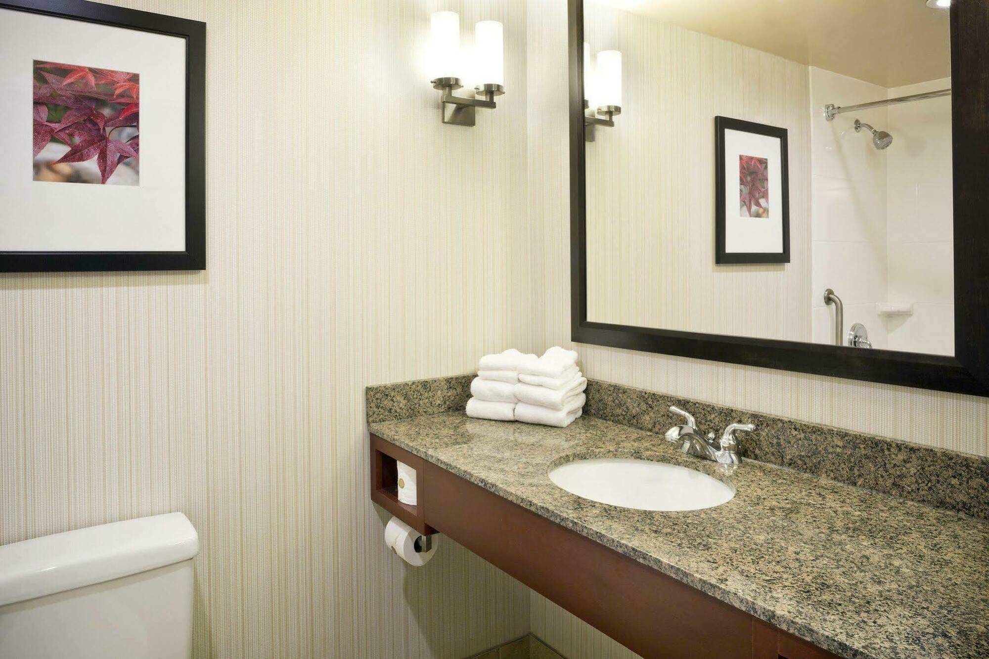 Hilton Garden Inn White Marsh Esterno foto